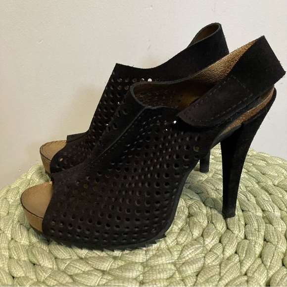 Pedro Garcia Black Suede Perforated Peep Toe Platform Heel Sandals - Picture 2 of 9